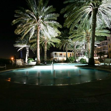 Suits Us Galveston Bagian luar foto
